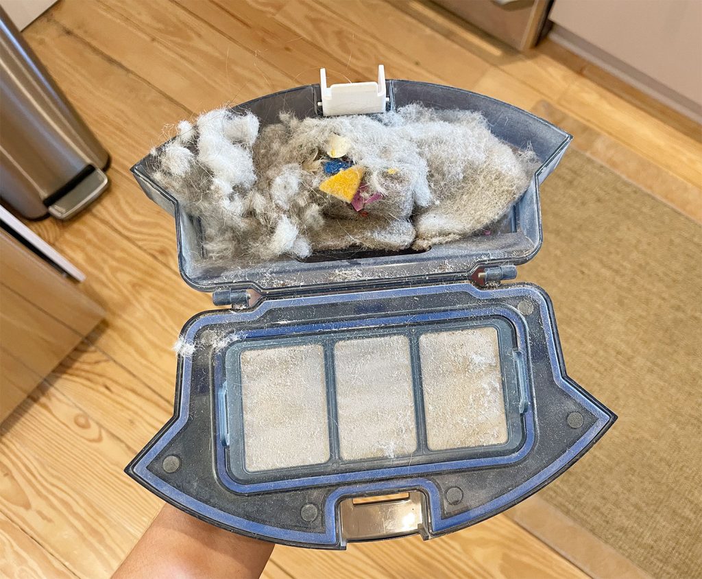 Eufy RoboVac 11S Dust Compartment Full After One Cleaning