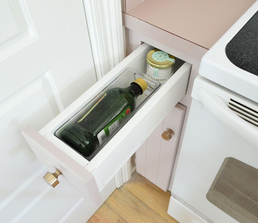 Florida Kitchen Organization Oil Drawer